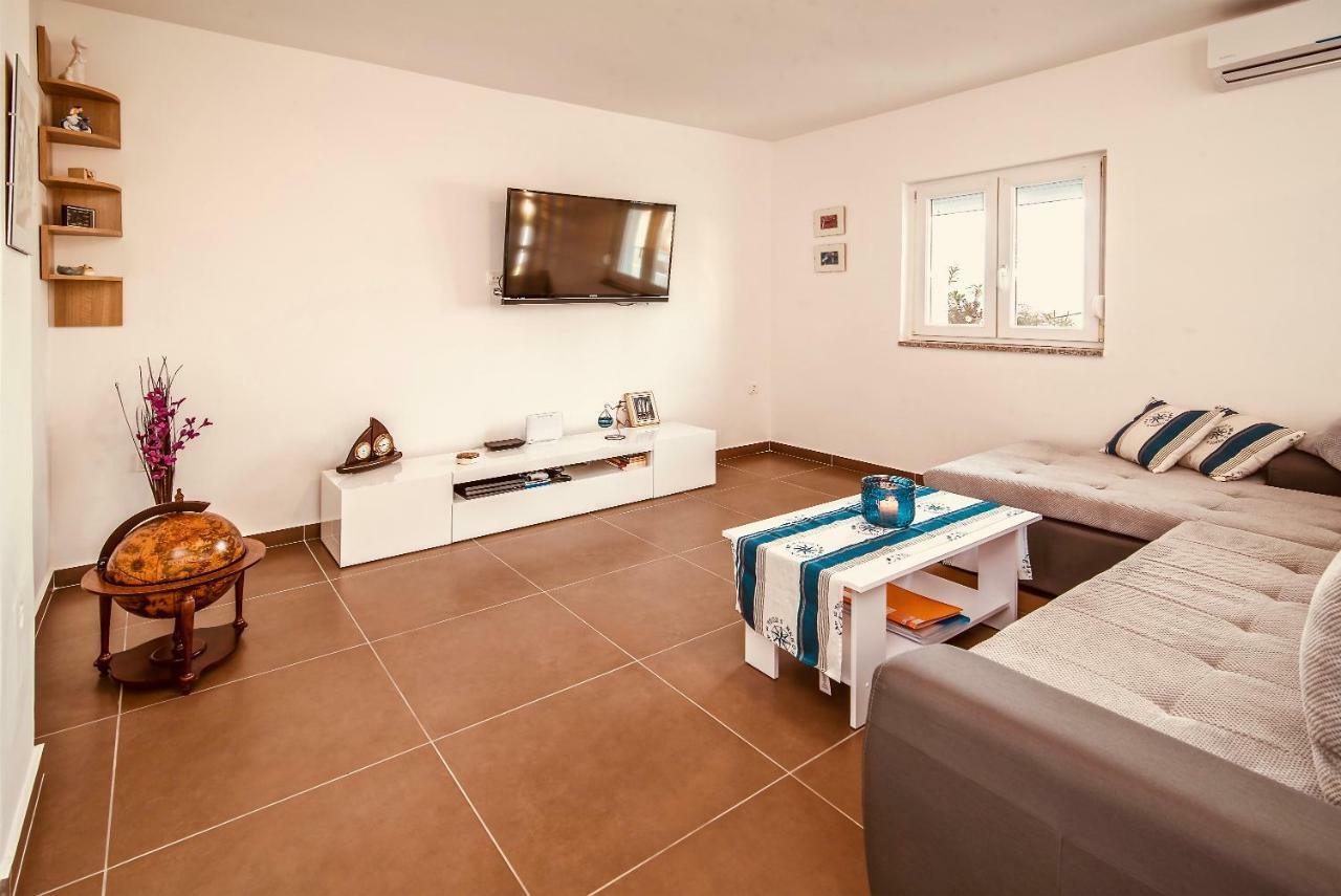 Bura Villa Vrbnik Luaran gambar